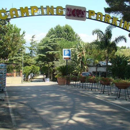 Camping Zeus Pompei Exterior photo